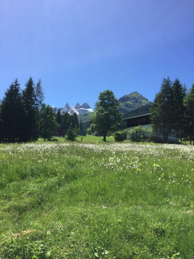 Haus Natalie Lägenhet Bartholomäberg Exteriör bild